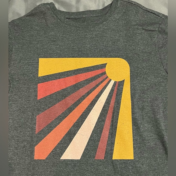 Men’s Goodfellow & Co T-Shirt Size M - Picture 2 of 4